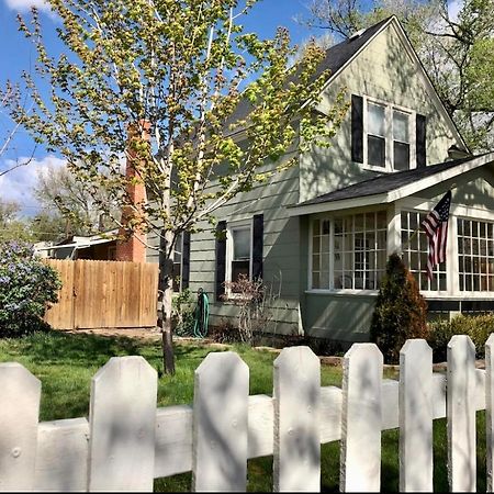 The Historic Blue Bird Cottage コロラドスプリングス エクステリア 写真