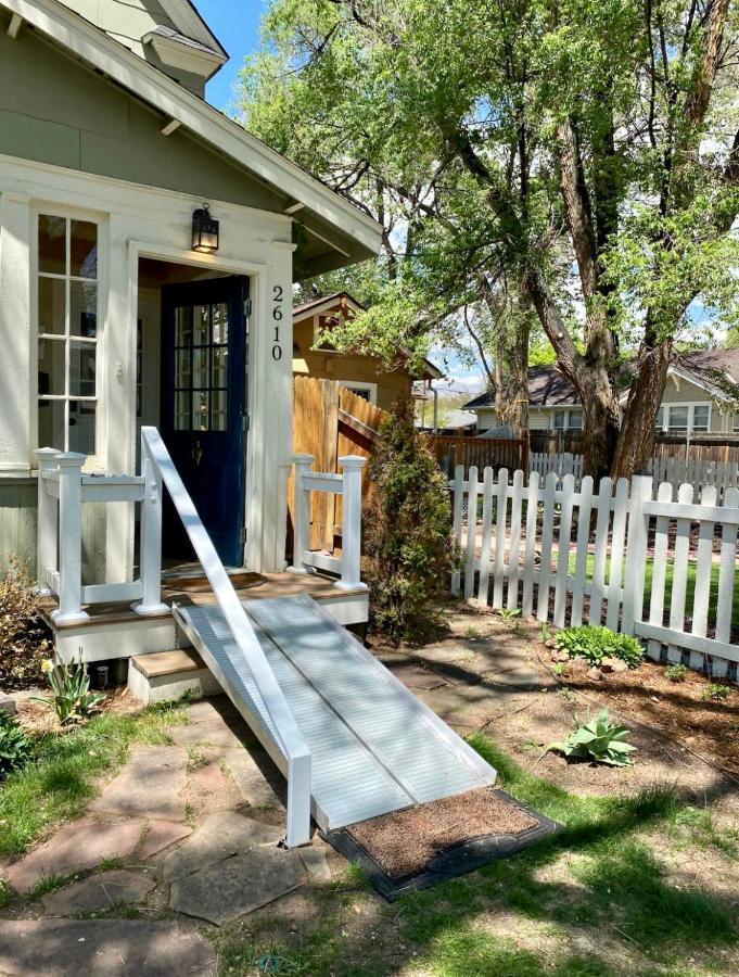 The Historic Blue Bird Cottage コロラドスプリングス エクステリア 写真